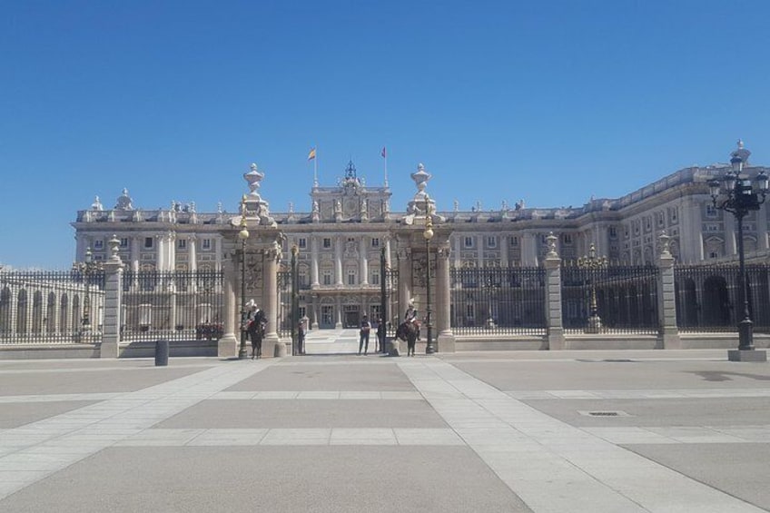 The Royal Palace & Prado Museum: A must in Madrid