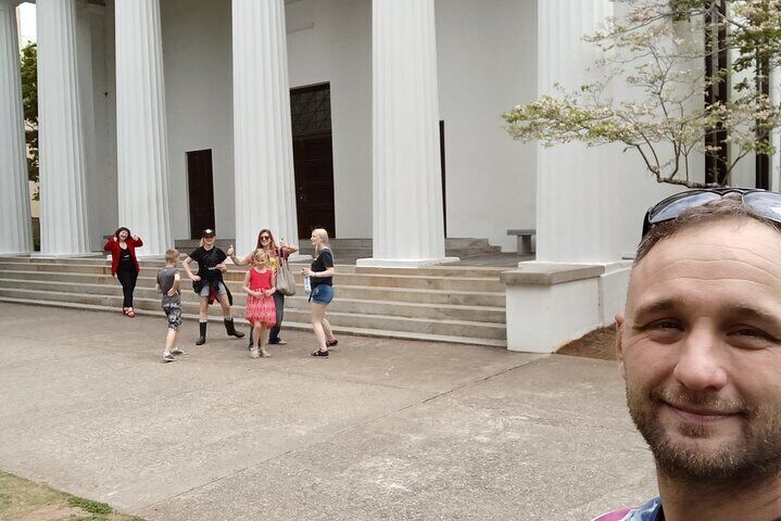 Athens Scavenger Hunt Interactive Walking Tour