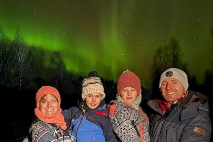 Family Friendly Northern Lights Tour in Rovaniemi