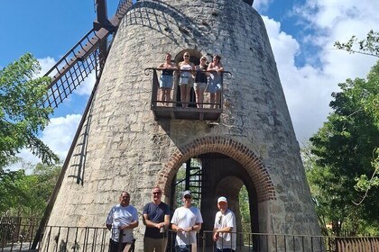 Antigua Island Group Tour