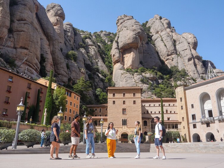 Montserrat Mountain Private Experience with Lunch