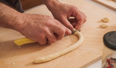 Cooking class of traditional apulian pasta