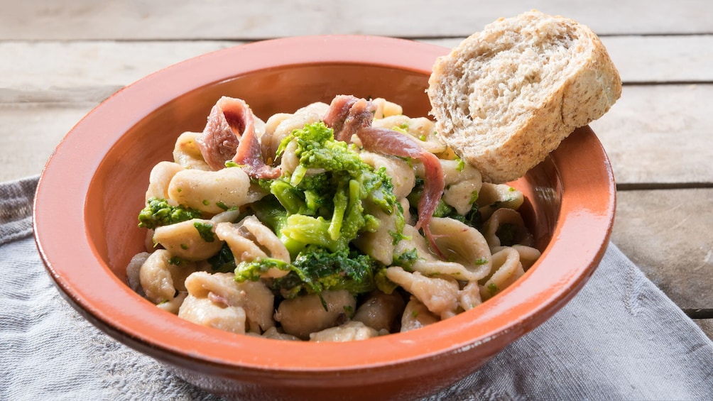 Cooking class of traditional apulian pasta