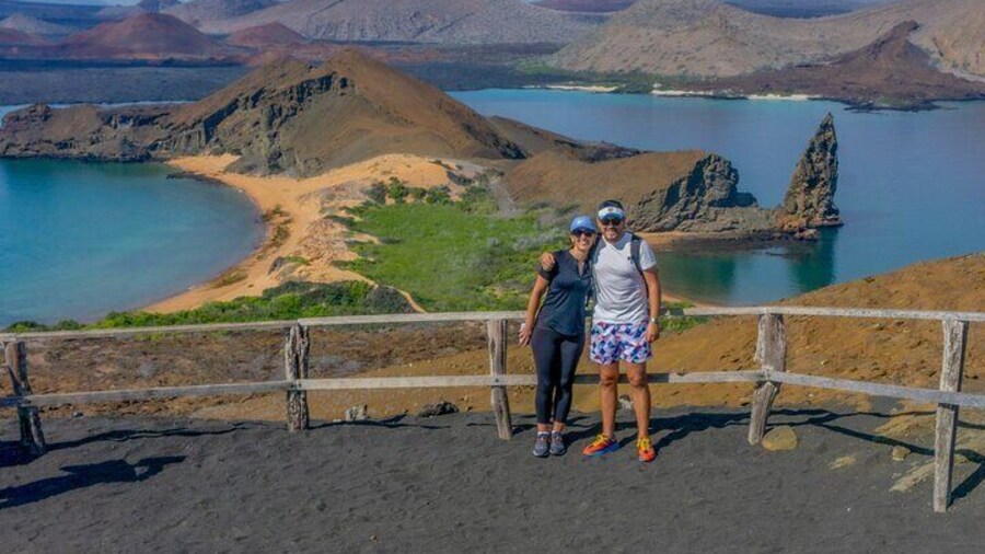 YACHT LA PINTA ORIGIN OF SPECIES ADVENTURE