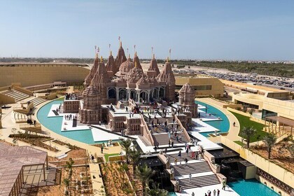 Private Grand Mosque and BAPS Hindu Mandir Tour from Dubai