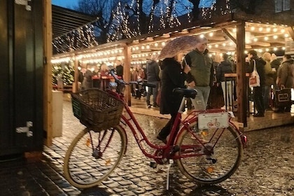 Bruges, Magical Winterglow Christmas Biketour, with Local Guide