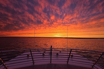 Toast the Coast - 2 HR Sunset Beer and Wine Cruise