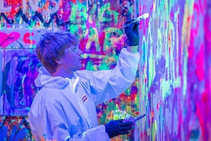 Neon Paint Therapy Experience