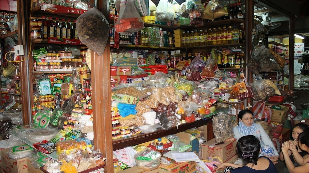 Local market in Hoi An 