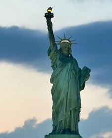 NYC:Statue Of Liberty & Eliss Island Tour With Hotel Pick-Up