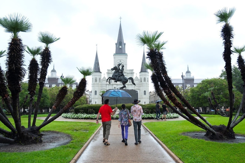 New Orleans French Quarter Small Group Food Tour