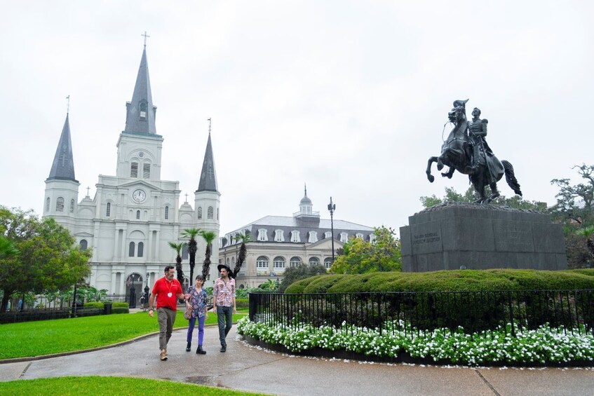 New Orleans French Quarter Small Group Food Tour