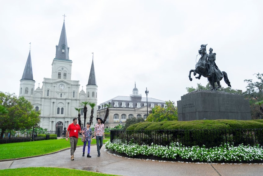 New Orleans French Quarter Small Group Food Tour