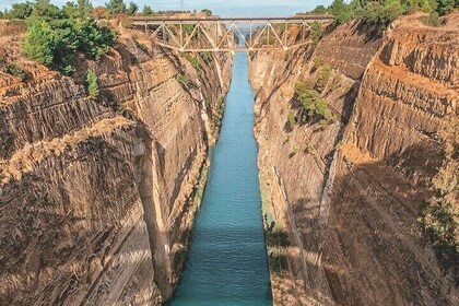 Explore Isthmus of Corinth with Ancient Corinthos and Acrocorinth