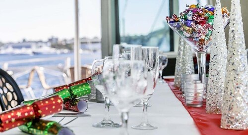 Sydney: Christmas Day Harbour Cruise