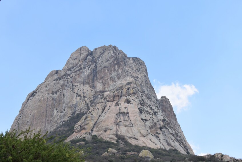 Visit the third largest monolith in the world-Peña de Bernal