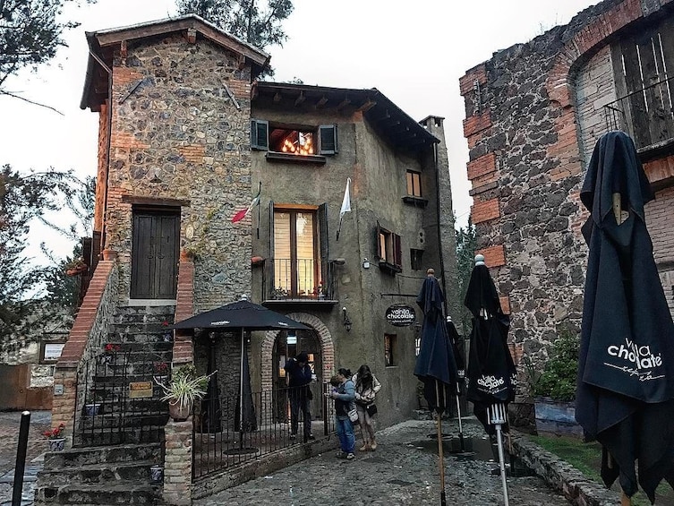 From the City of Angels to the Italian Tuscany “Val'Quirico"