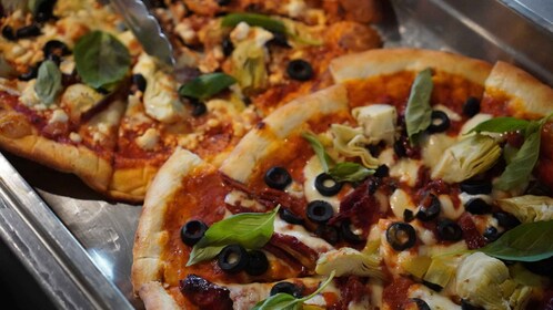 Rotterdam: Pizza Cruise