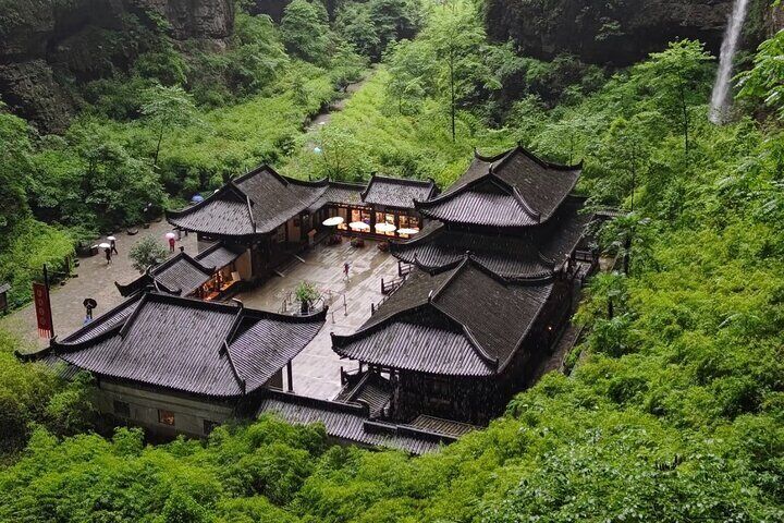 Chongqing Wulong Private Day Tour:Three Bridges&Longshuixia Gorge