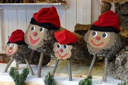 Barcelona Christmas Tour + Hot Chocolate & Gift