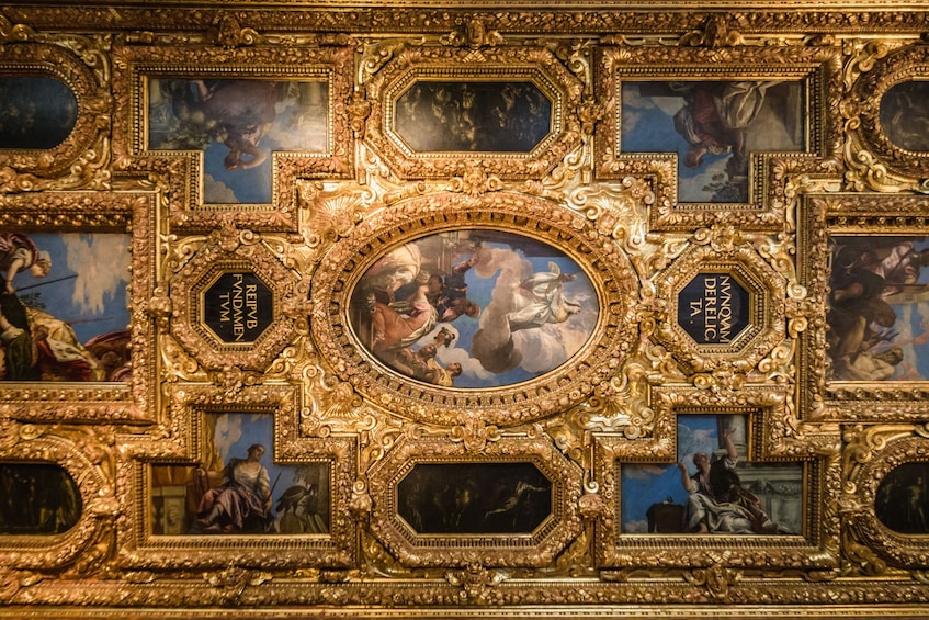 Fabulous Venice: Palazzo Ducale, Basilica, glass & gondola
