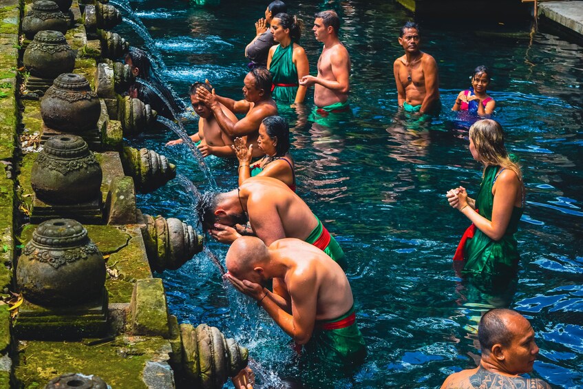 Full Day Artisan Village and Volcano Tour