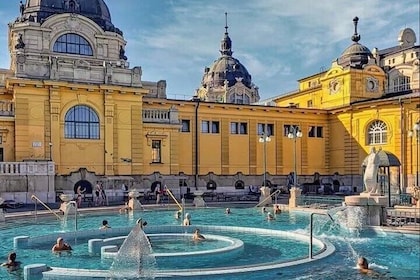 Budapest Széchenyi Thermal Bath Entry with Private Transfer