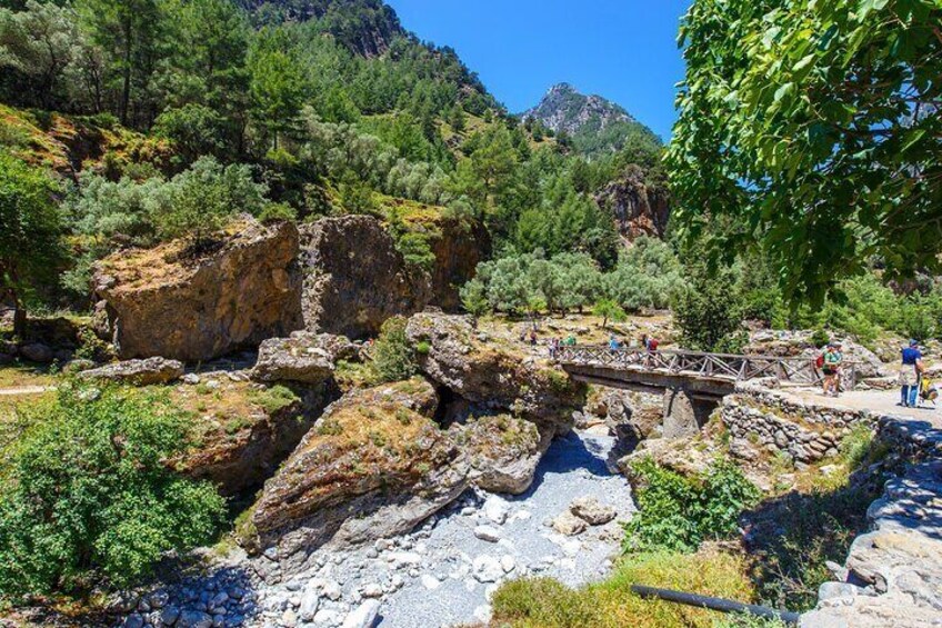 Full-Day Samaria Gorge Hiking Tour from Chania