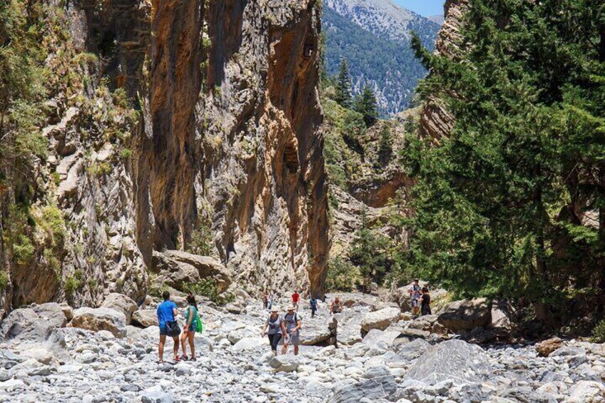 Full-Day Samaria Gorge Hiking Tour from Chania