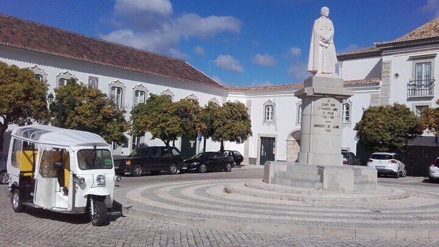 Faro City Tour on Electric Tuk tuks