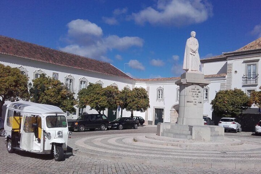 Faro City Tour on Electric Tuk tuks