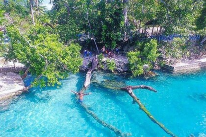 Vanuatu: Tropical Splash, Beaches & Blue Lagoon Adventure
