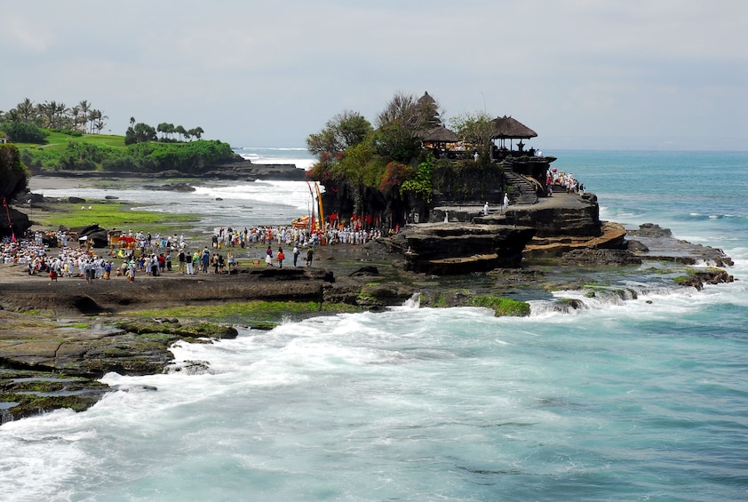 Full Day Bedugul and Tanah Lot Tour
