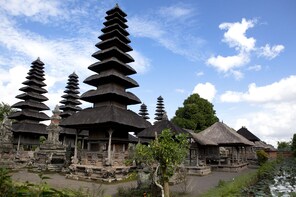 Full Day Bedugul and Tanah Lot Tour