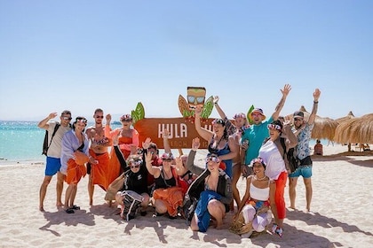 Hula Hula Island Snorkel & 1 Dive Experience with Lunch :Hurghada