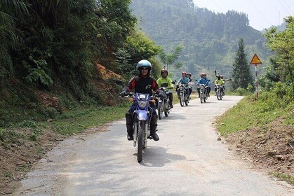 Ha Giang 4 Days 3 Nights Motorbike Tour: Culture & Scenic Loop