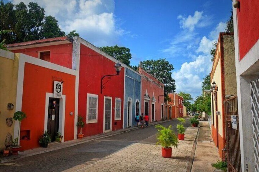 Full day tour to the Yucatan Peninsula