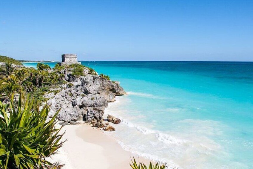 Full day tour to the Yucatan Peninsula