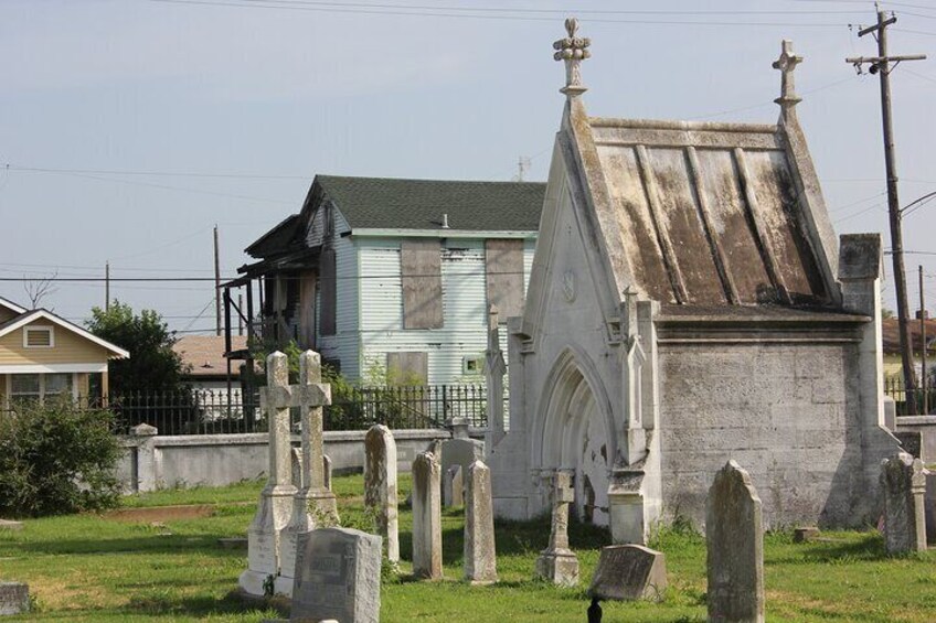 Walk with the Dead: Galveston Old City Cemetery Tour