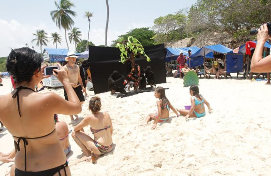 Full-day White Beach Baru by Boat