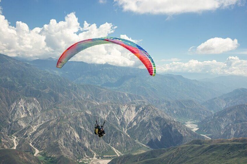 Paragliding experience in the Chicamocha Grand Canyon