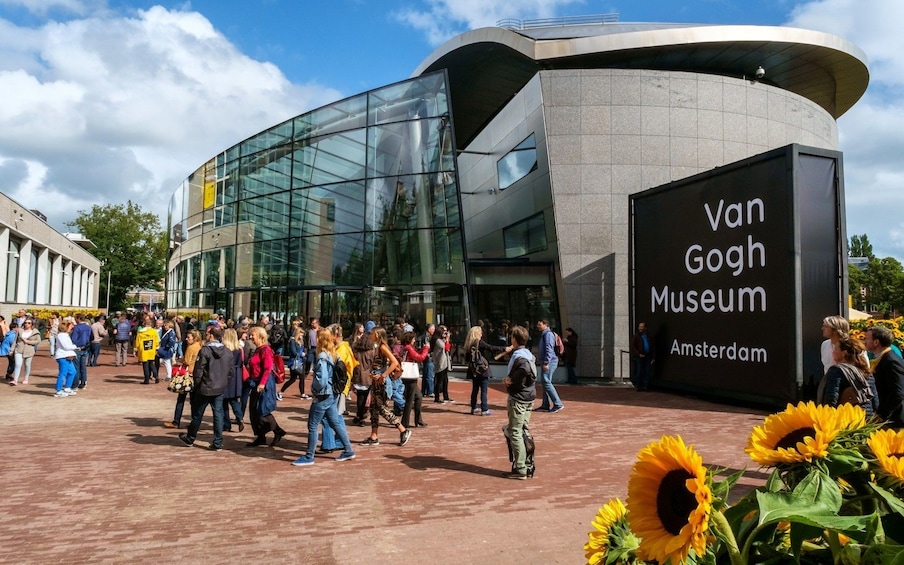 Van Gogh Museum in Amsterdam 