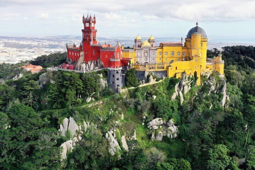 Full Day Guided Tour to Sintra