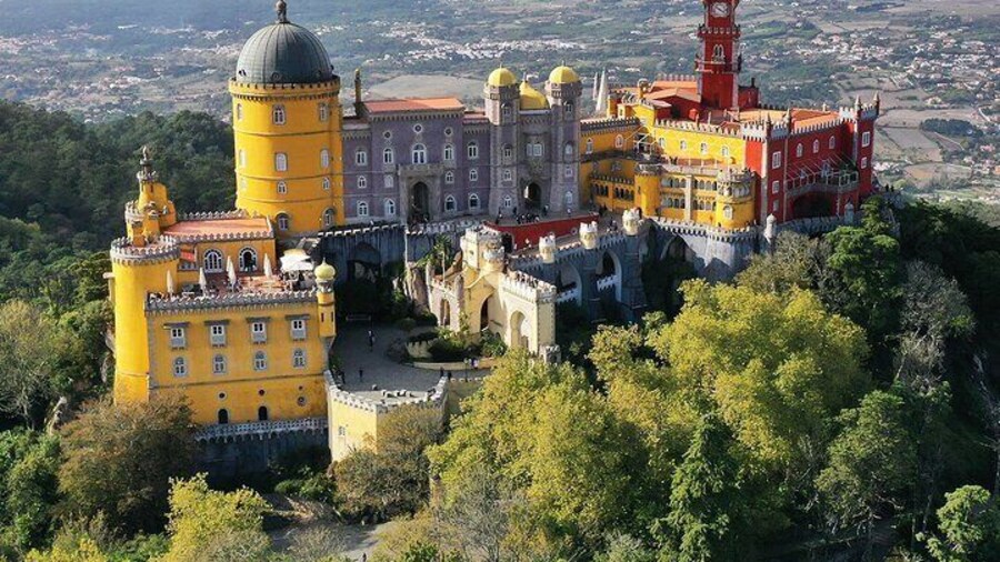 Guided Tour to Sintra, Pena, Regaleira, Cabo da Roca and Cascais