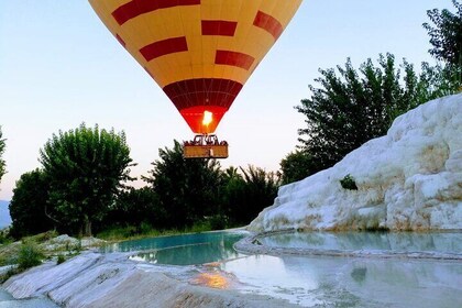 Pamukkale hot air balloon ride from Antalya