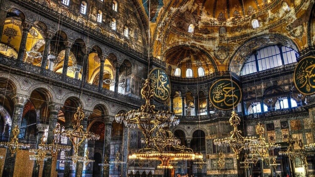 Hagia Sophia, Blue Mosque & Grand Bazaar Half-Day Private Guided Tour