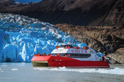 Navigointi Grey Glacierille Puerto Natalesista