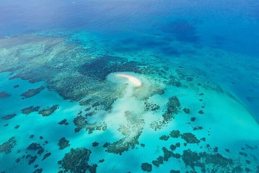 40 mins Reef Scenic Flight at Outer Reef in Odyssey