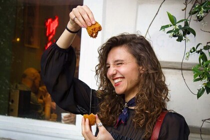 Rome: Award Winning Trastevere Small Group Food Tour with Wine