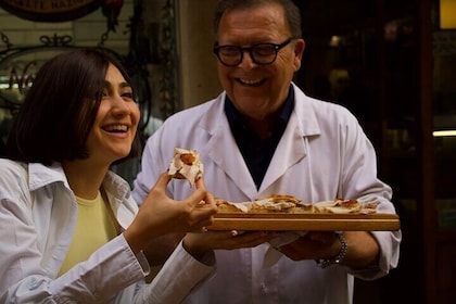 Rome: Award Winning Trastevere Small Group Food Tour with Wine